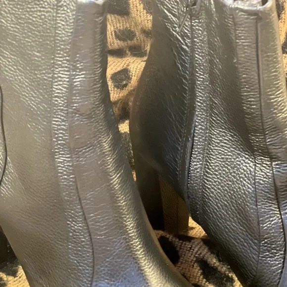 NWT Veronica beard Marla tumbled calf black boots - Picture 6 of 14